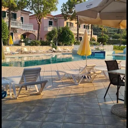 Timotheos Apartmanhotel Argászi